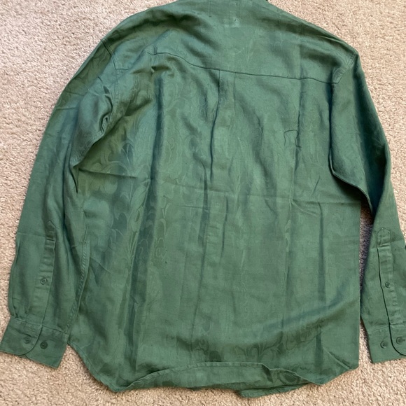 Green button down - Picture 6 of 6